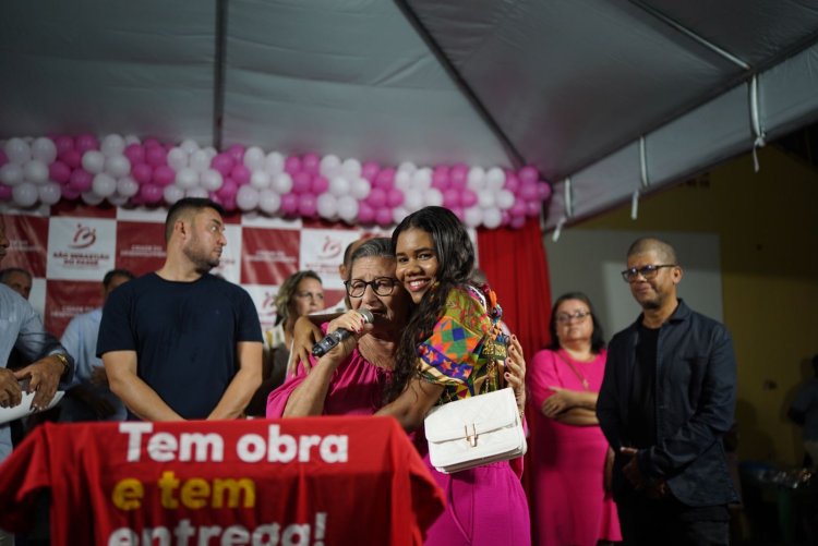 Prefeitura entrega Quadra Poliesportiva no Humildes